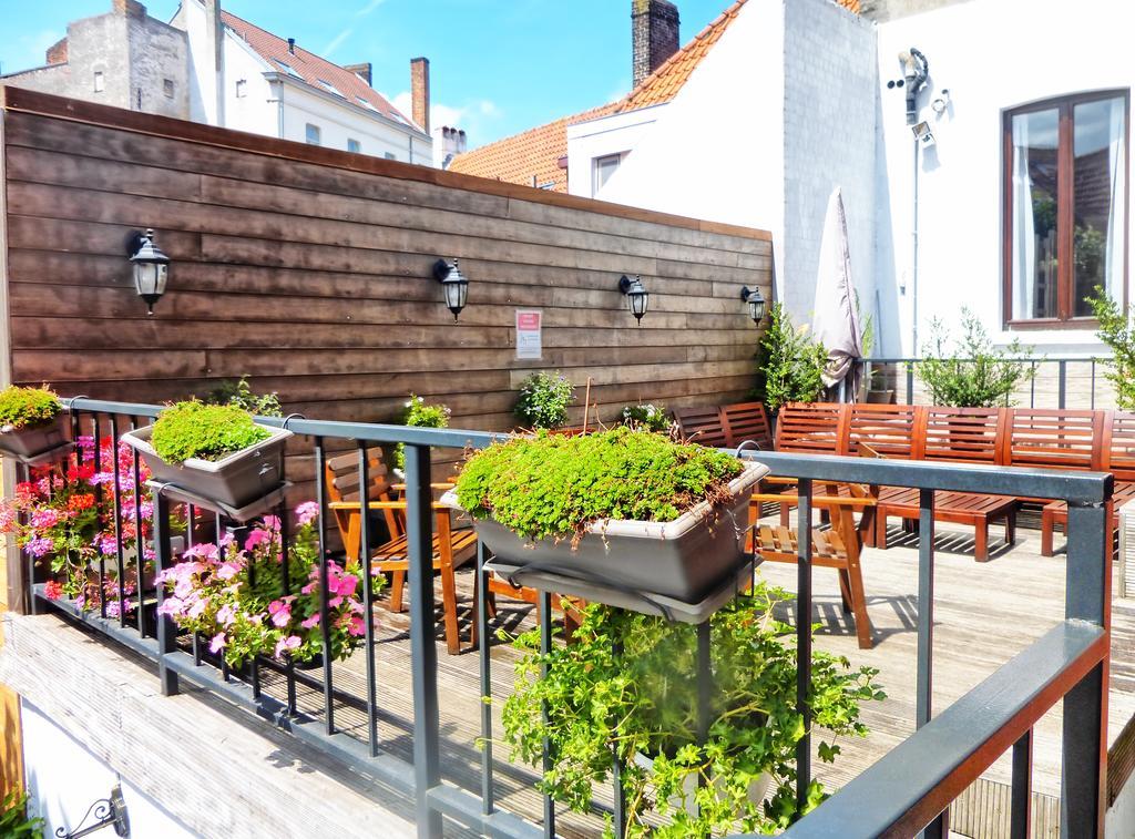 Lybeer Hostel Bruges